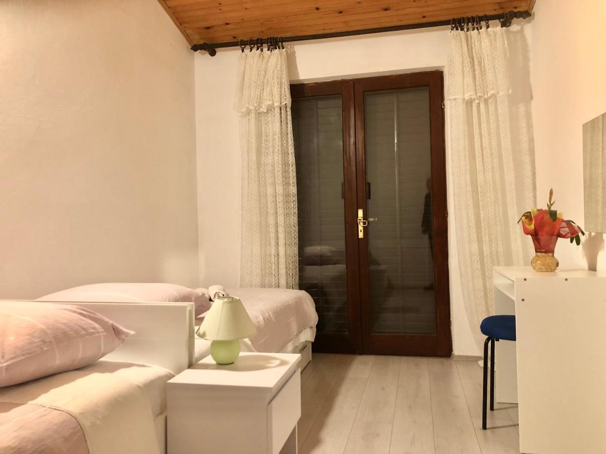Nar Apartment Mrljane Exteriér fotografie